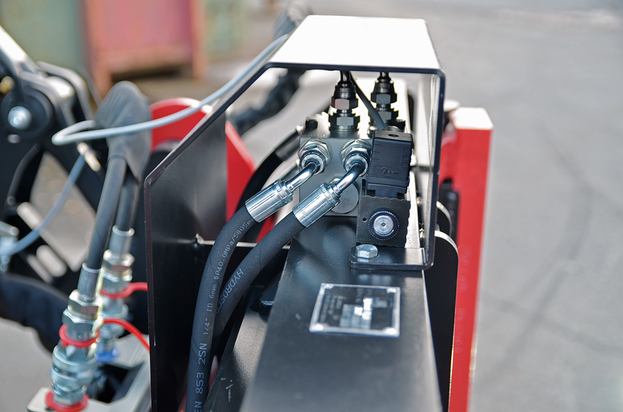 pic_IGLAND FLH 115__Flh 95 115 Action 2