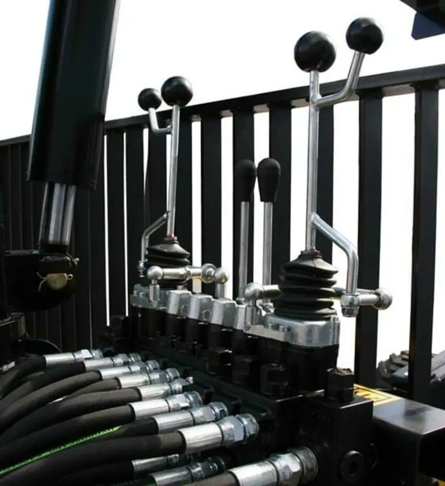 pic_IGLAND 280 SWINGTRAC__11796_300g-1.jpg