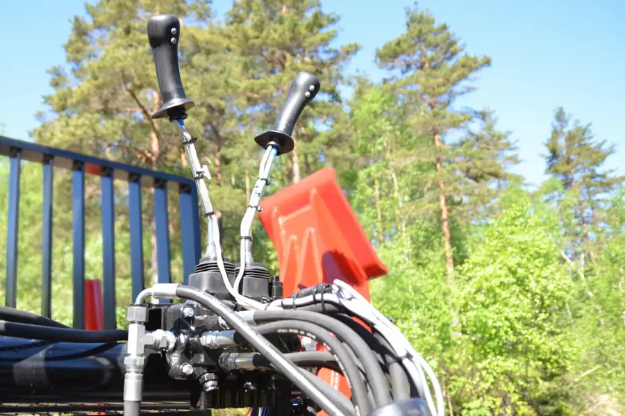 pic_IGLAND 480 SWINGTRAC__515_s.29.bunn_.b.jpg